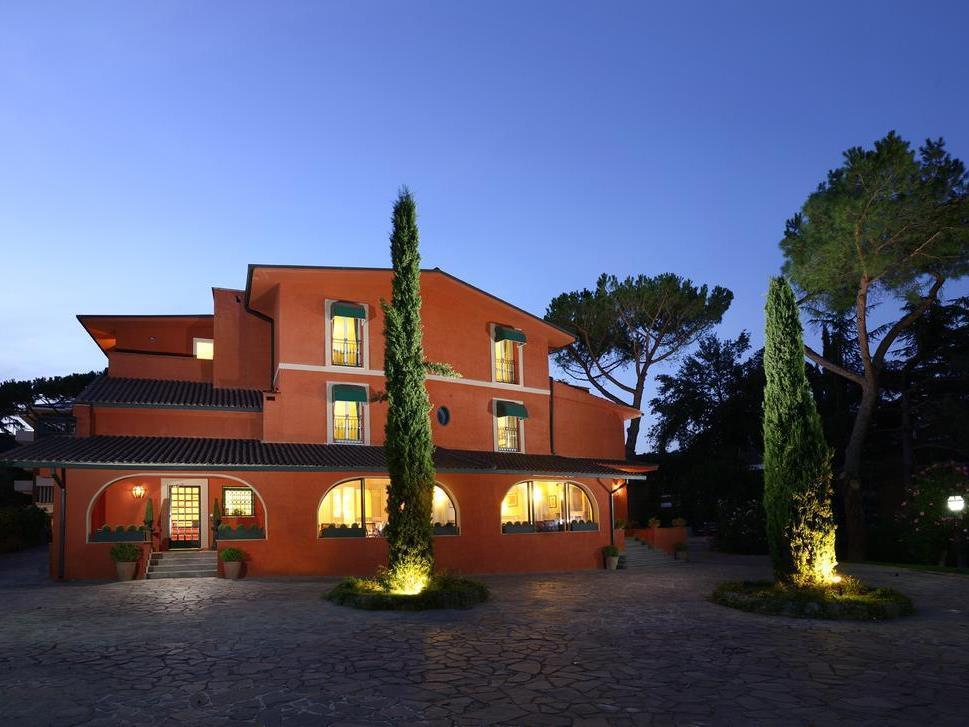 Hotel La Rocchetta 3*